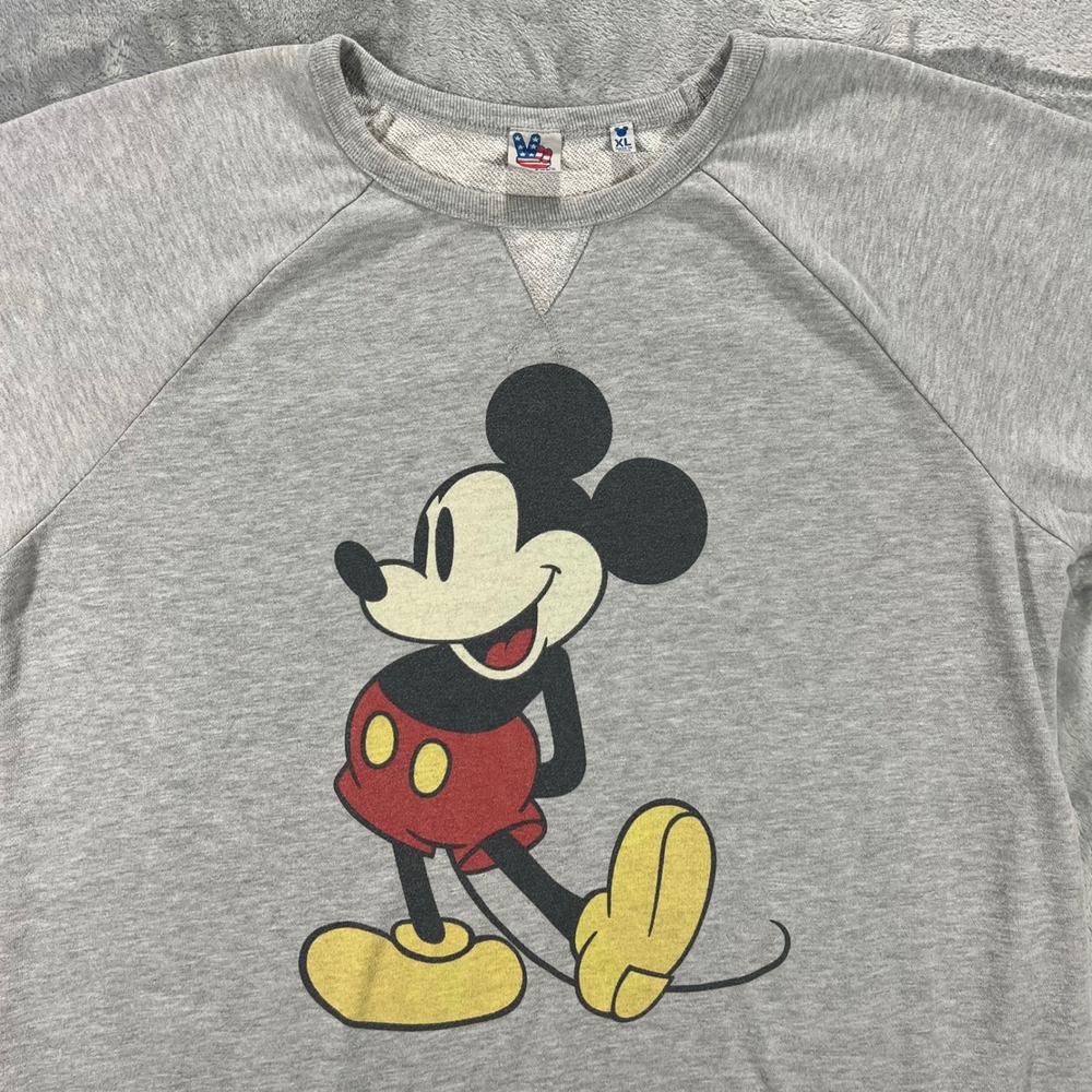 DISNEY Mickey Mouse T Shirt Adult XL Gray Short Sleeve Sweatshirt Junk Food